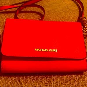 This is beautiful Jet set Michael Kors bag